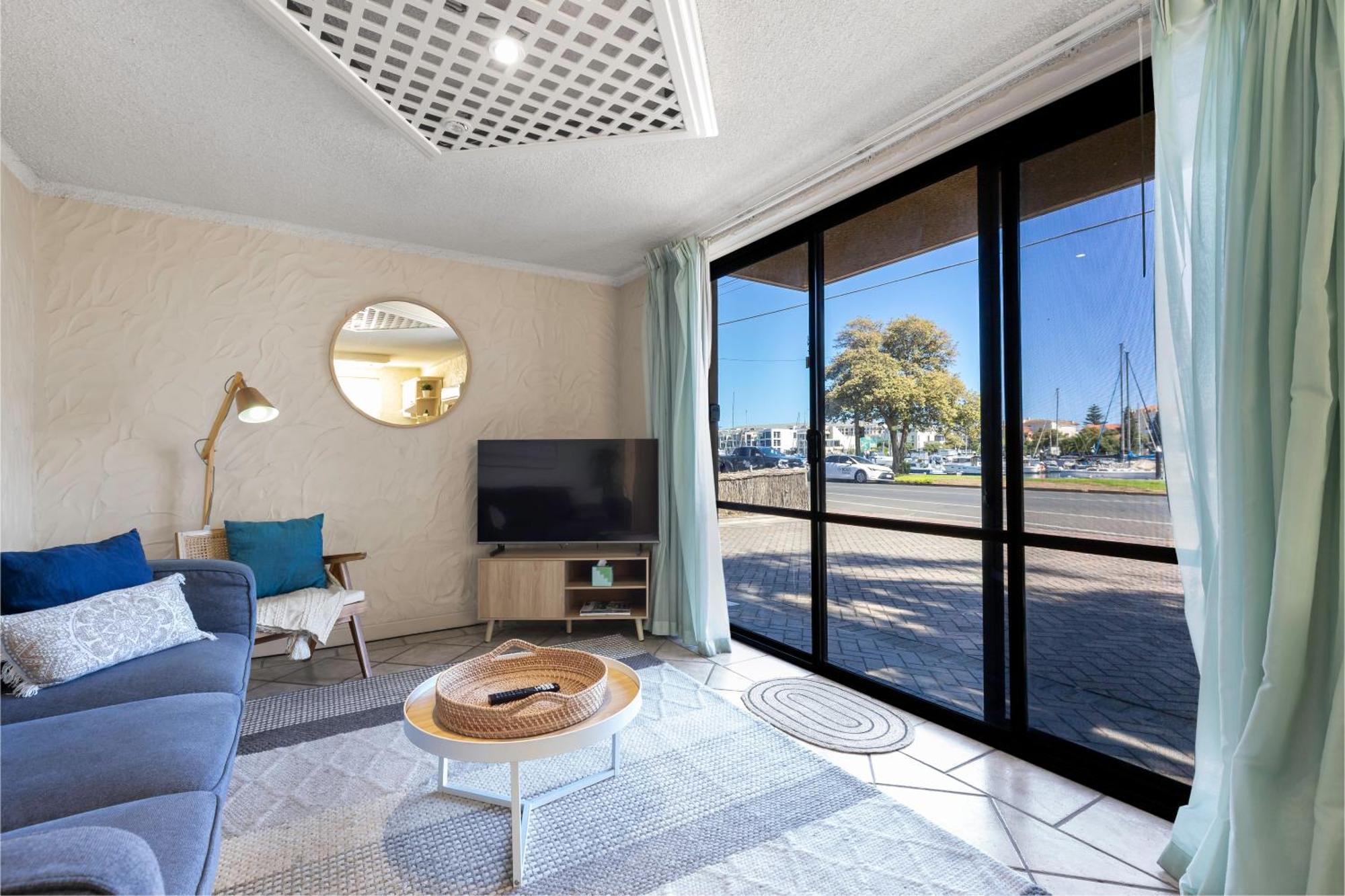 Bayswaterfront Apartments Аделейд Стая снимка
