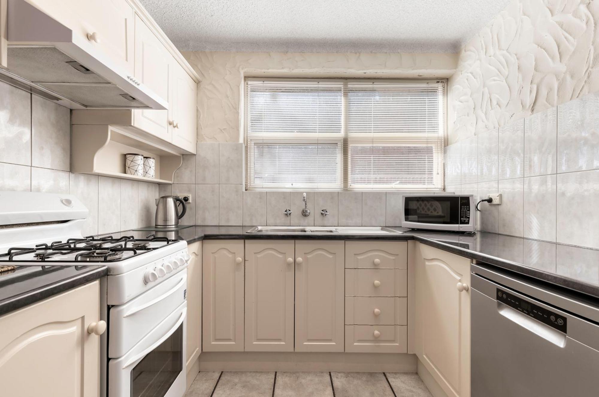 Bayswaterfront Apartments Аделейд Екстериор снимка