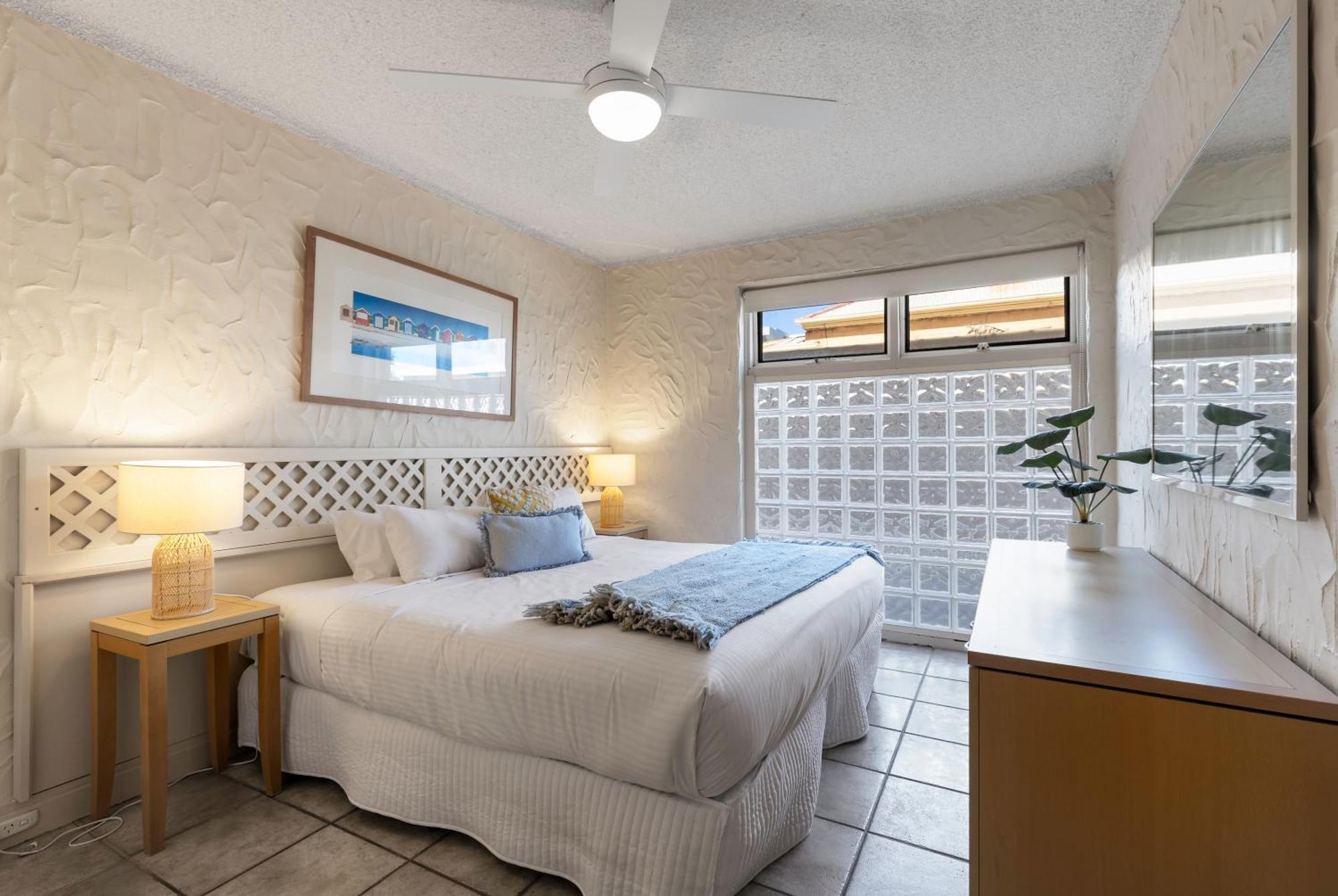 Bayswaterfront Apartments Аделейд Екстериор снимка